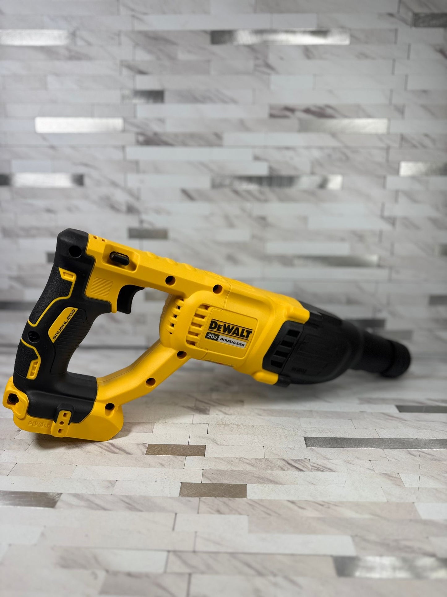Dewalt 20V MAX Cordless Brushless 1 in. SDS Plus D-Handle Concrete and Masonry Rotary Hammer (Tool Only)
