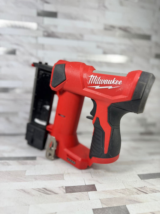 Milwaukee M12 12-Volt 23-Gauge Lithium-Ion Cordless Pin Nailer (Tool-Only)