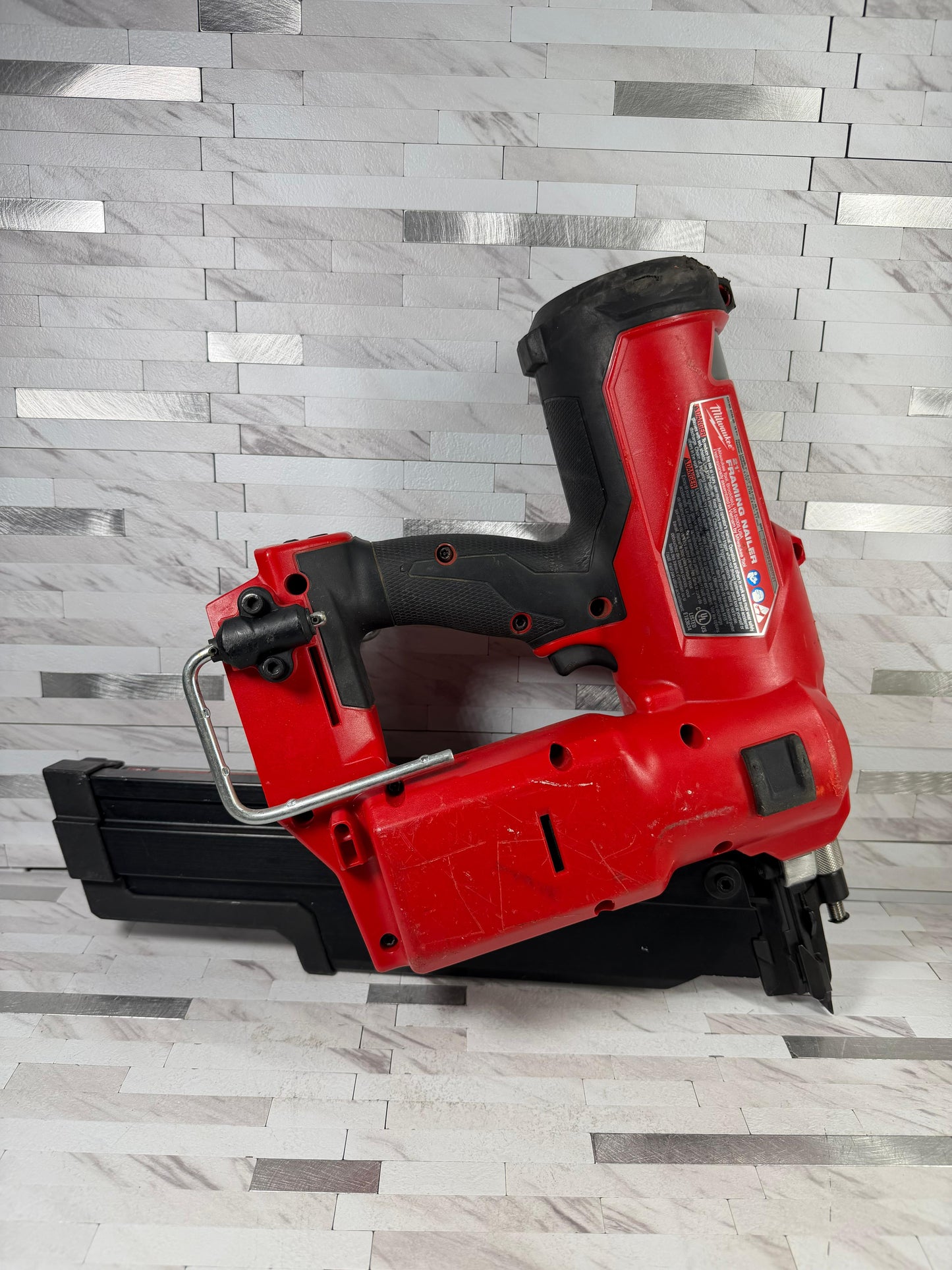 Milwaukee M18 FUEL 3-1/2 in. 18-Volt 21-Degree Brushless Cordless Framing Nailer (Tool-Only)