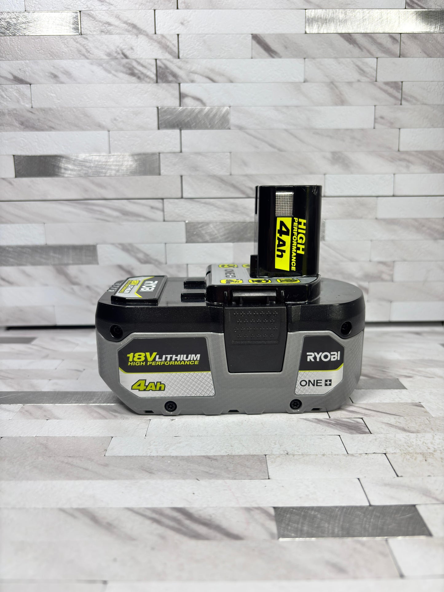 Ryobi ONE+ 18V 4.0 Ah Lithium-Ion HIGH PERFORMANCE Battery
