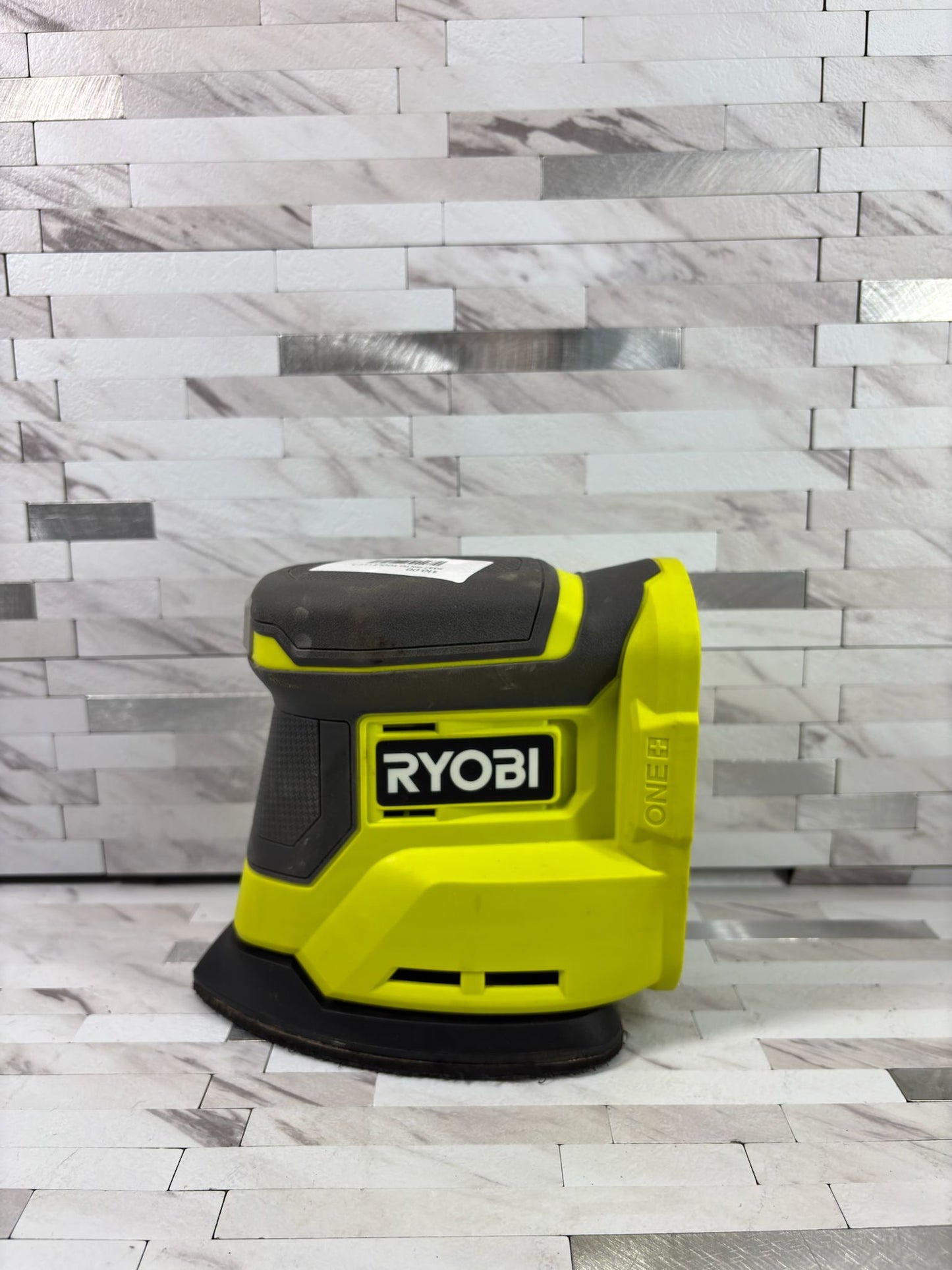 Ryobi ONE+ 18V Cordless Corner Cat Finish Sander (Tool Only)
