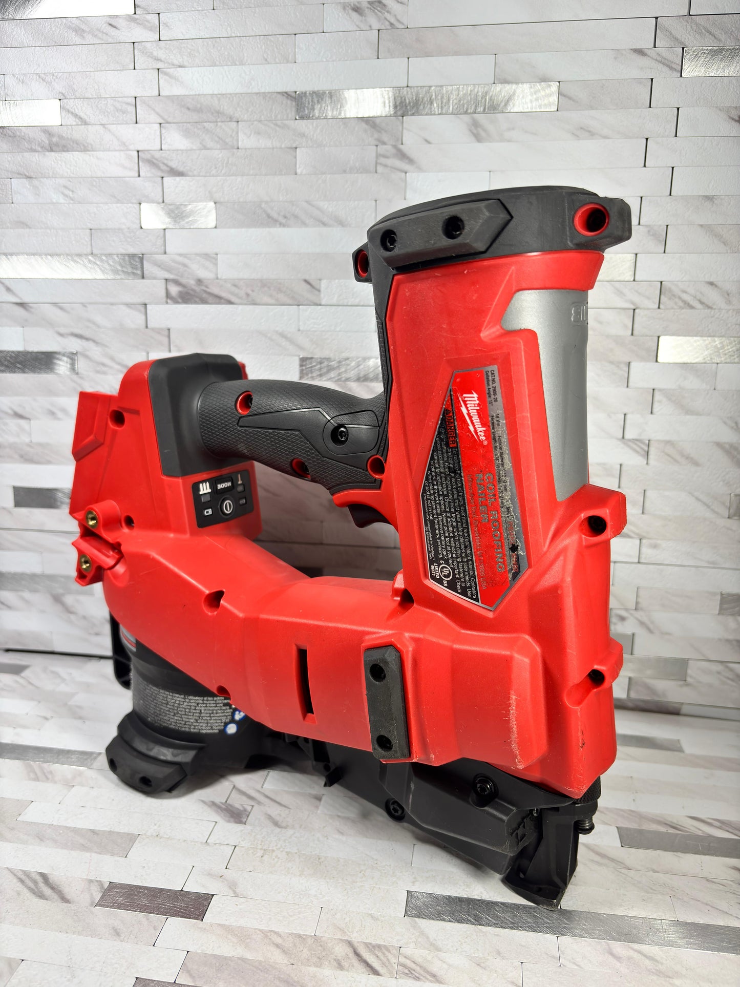 Milwaukee M18 FUEL 18-Volt Lithium-Ion Brushless Cordless Coil Roofing Nailer (Tool Only)