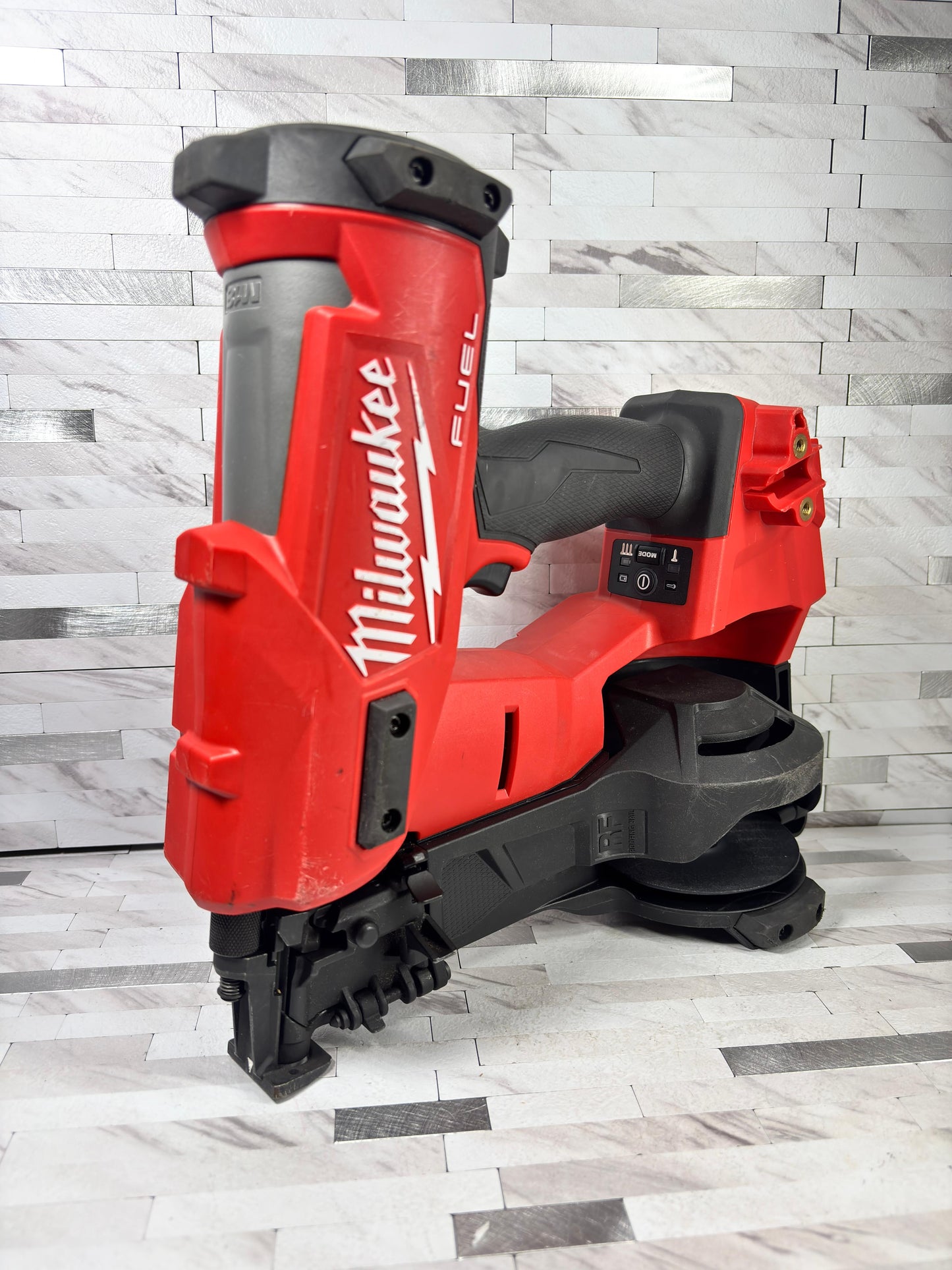 Milwaukee M18 FUEL 18-Volt Lithium-Ion Brushless Cordless Coil Roofing Nailer (Tool Only)