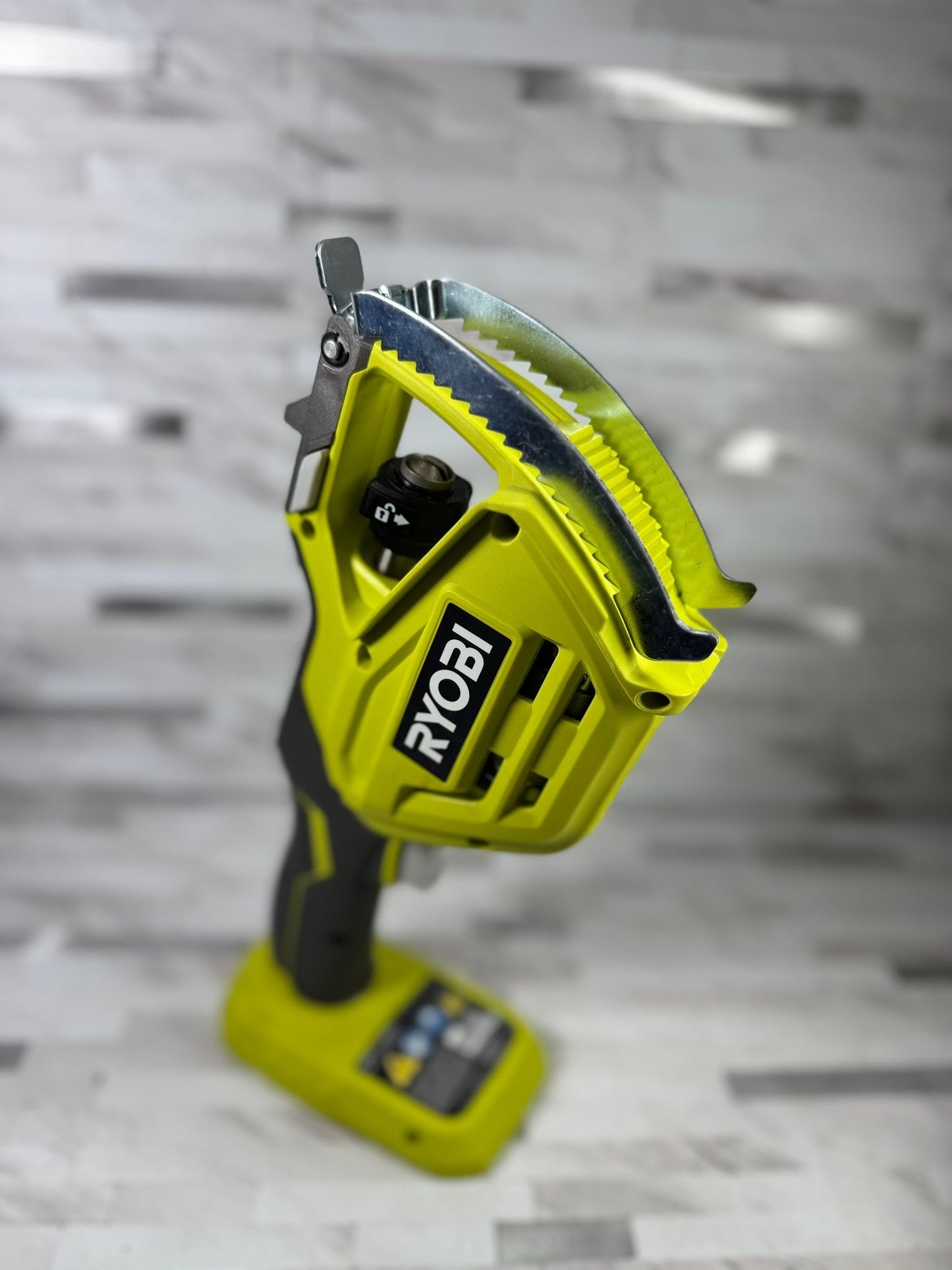Ryobi ONE+ 18V Electric Cordless Pruning Reciprocating Saw (Tool Only)
