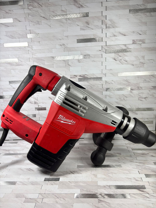 Milwaukee SDS-MAX Demolition Hammer