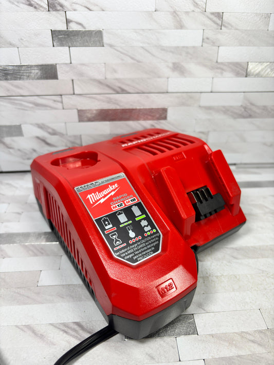 Milwaukee M12 and M18 12-Volt/18-Volt Lithium-Ion Multi-Voltage Rapid Battery Charger