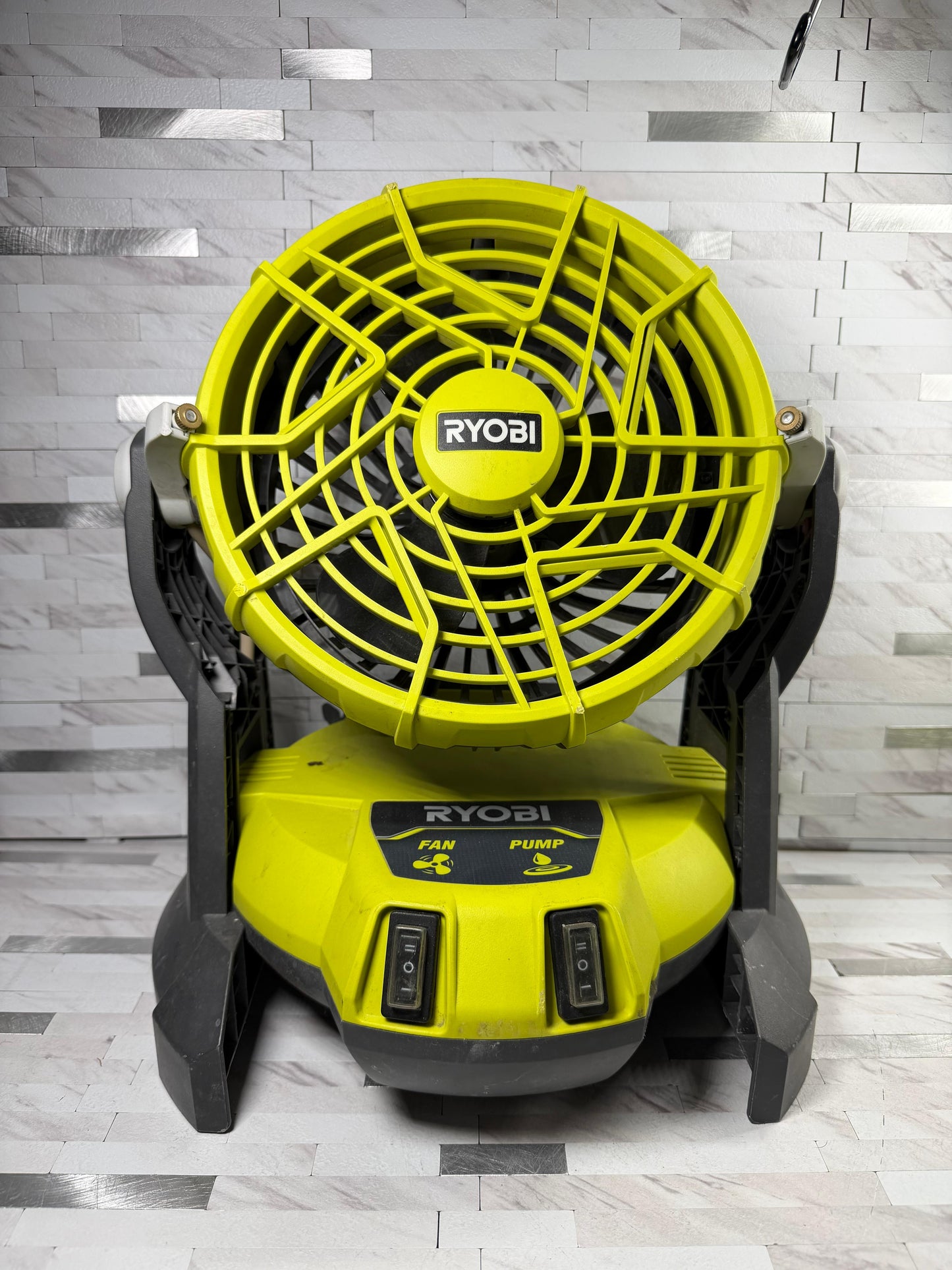 Ryobi ONE+ 18V Portable Bucket Top Misting Fan (Fan Only)