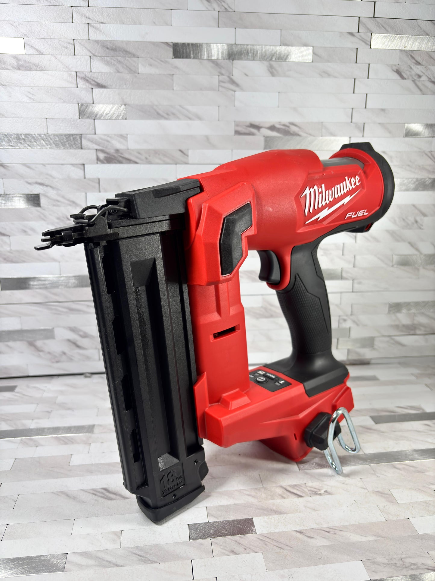 Milwaukee M18 FUEL 18-Volt Lithium-Ion Brushless Cordless Gen II 18-Gauge Brad Nailer (Tool-Only)
