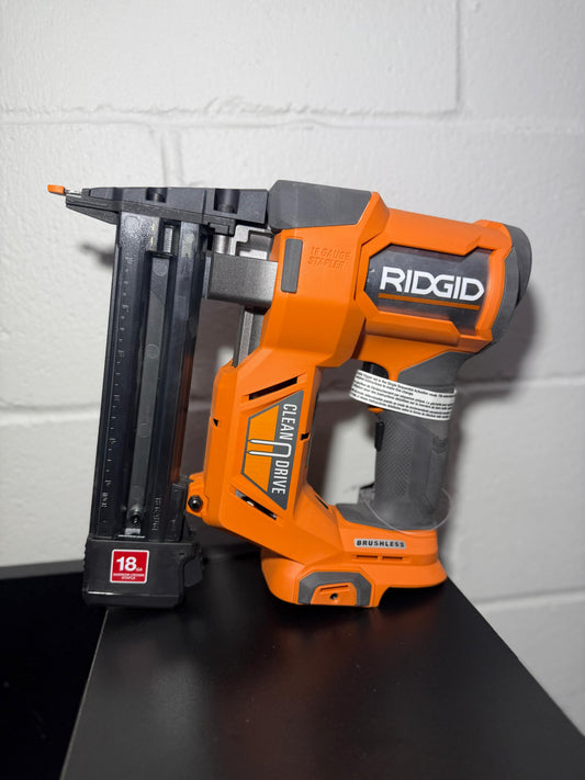 Ridgid 18V Brushless Cordless 18-Gauge 1-1/2 in. Narrow Crown Stapler (Tool only)