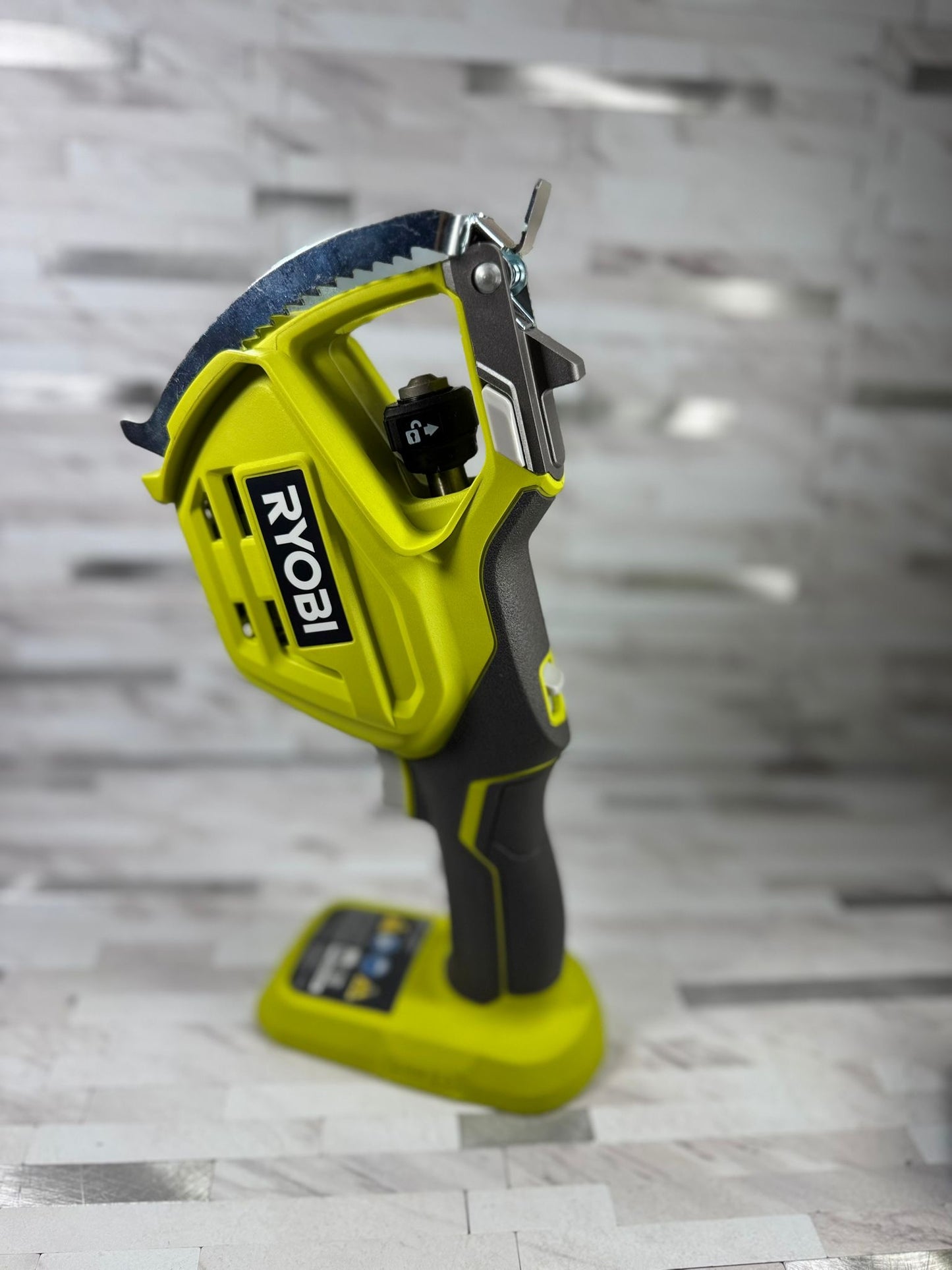 Ryobi ONE+ 18V Electric Cordless Pruning Reciprocating Saw (Tool Only)