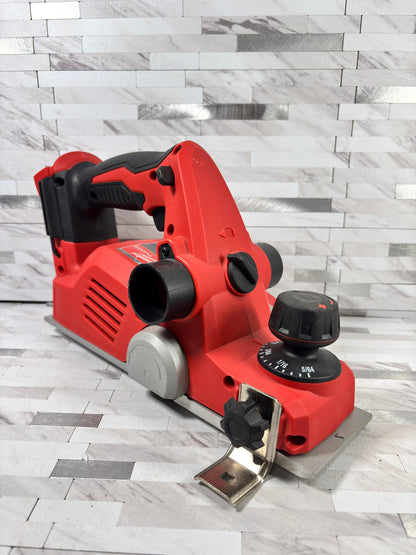 Milwaukee M18 18V Lithium-Ion Cordless 3-1/4 in. Planer (Tool-Only)