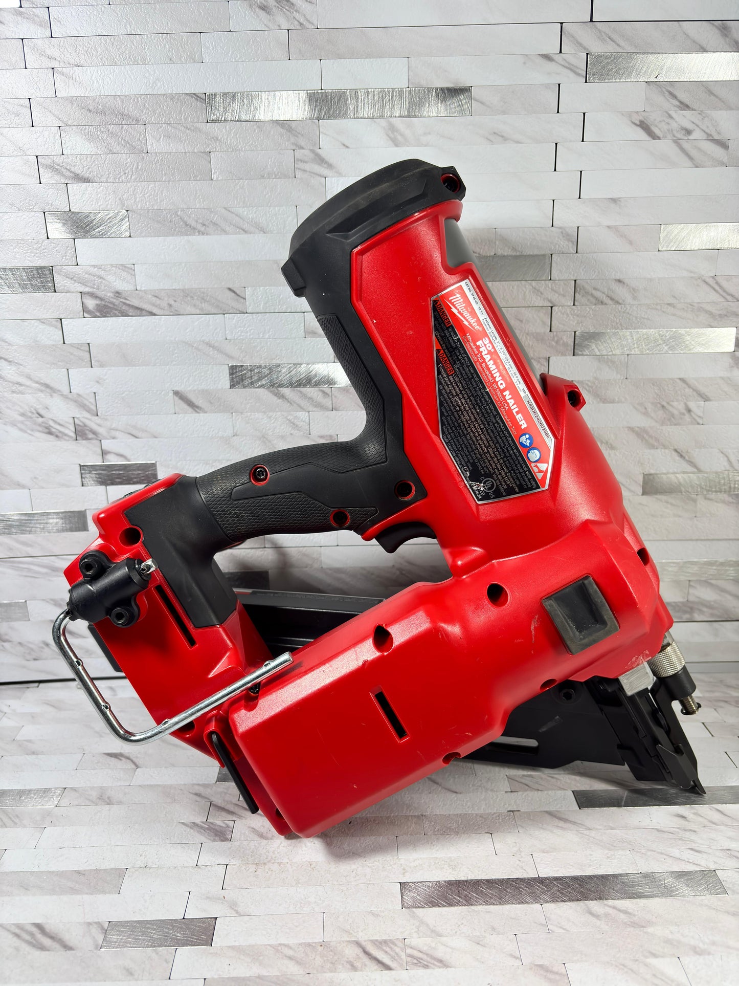 Milwaukee M18 FUEL 3-1/2 in. 18-Volt 30-Degree Lithium-Ion Brushless Cordless Framing Nailer (Tool-Only)