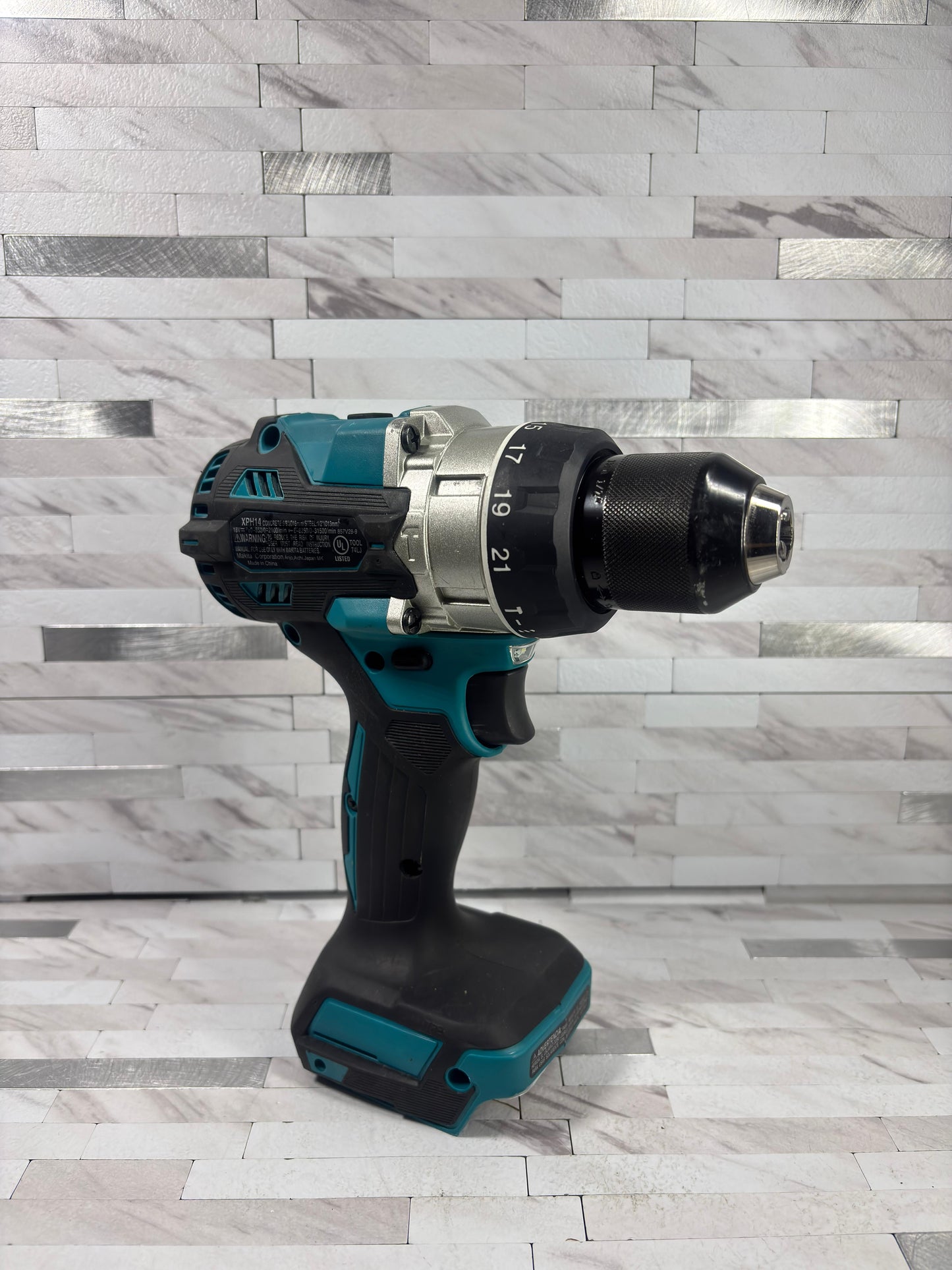 Makita 18V Lithium-Ion Brushless 1/2 In. Cordless Hammer Driver Drill (Tool Only)