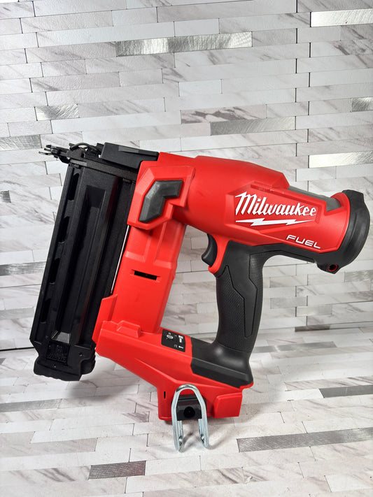 Milwaukee M18 FUEL 18-Volt Lithium-Ion Brushless Cordless Gen II 18-Gauge Brad Nailer (Tool-Only)