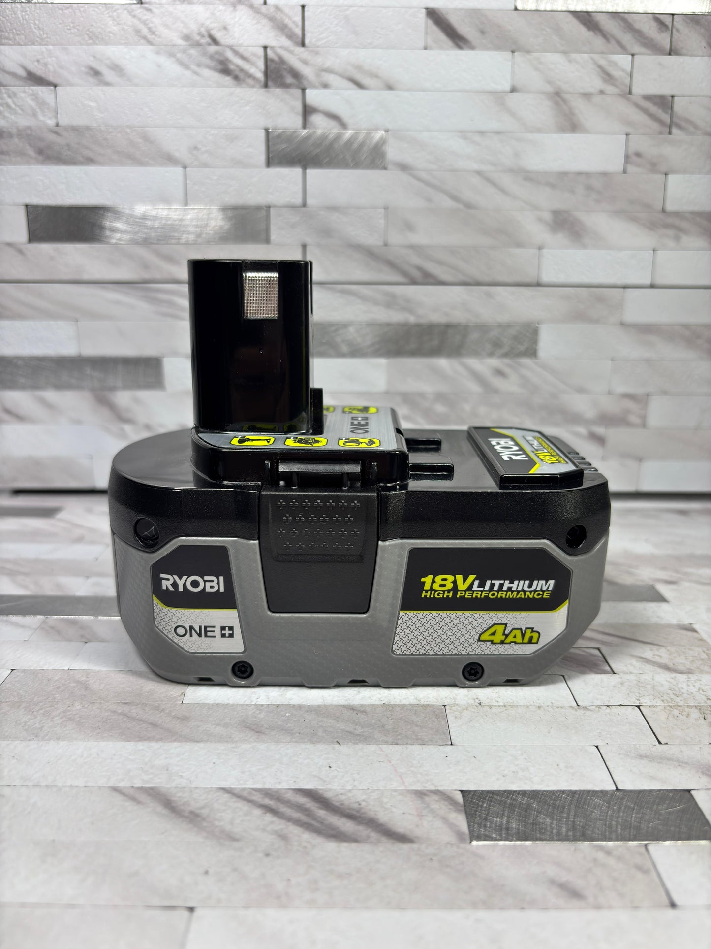 Ryobi ONE+ 18V 4.0 Ah Lithium-Ion HIGH PERFORMANCE Battery