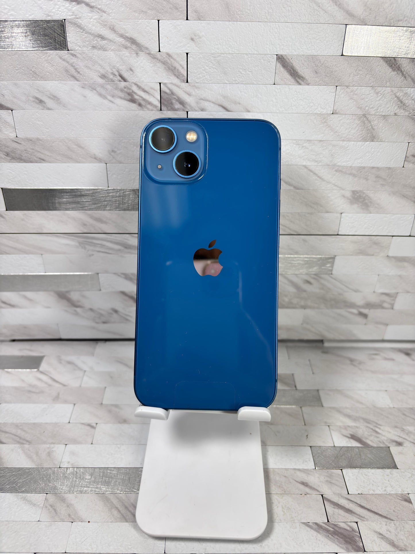 Refurbished iPhone 13 128GB