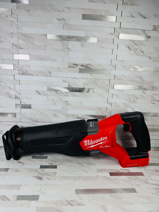 Milwaukee M18 FUEL GEN-2 18V Lithium-Ion Brushless Cordless SAWZALL Reciprocating Saw (Tool-Only)