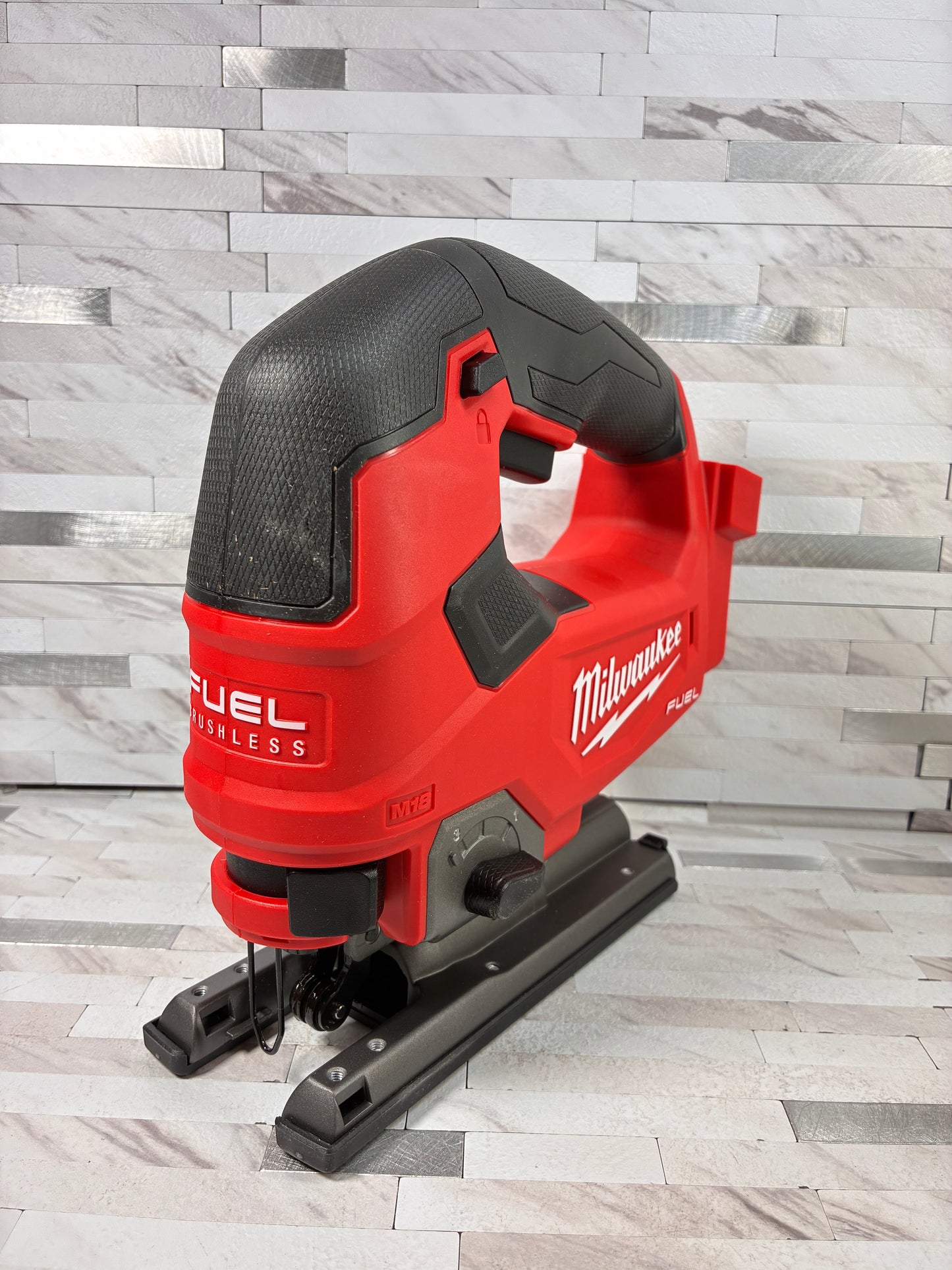 Milwaukee M18 FUEL 18V Lithium-Ion Brushless Cordless Jig Saw (Tool-Only)