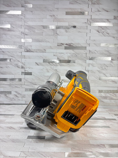 Dewalt 20V MAX Cordless 6.5 in. Circular Saw (Tool Only)