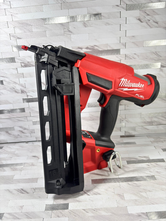 Milwaukee M18 FUEL 18-Volt Lithium-Ion Brushless Cordless Gen II 16-Gauge Angled Finish Nailer (Tool-Only)