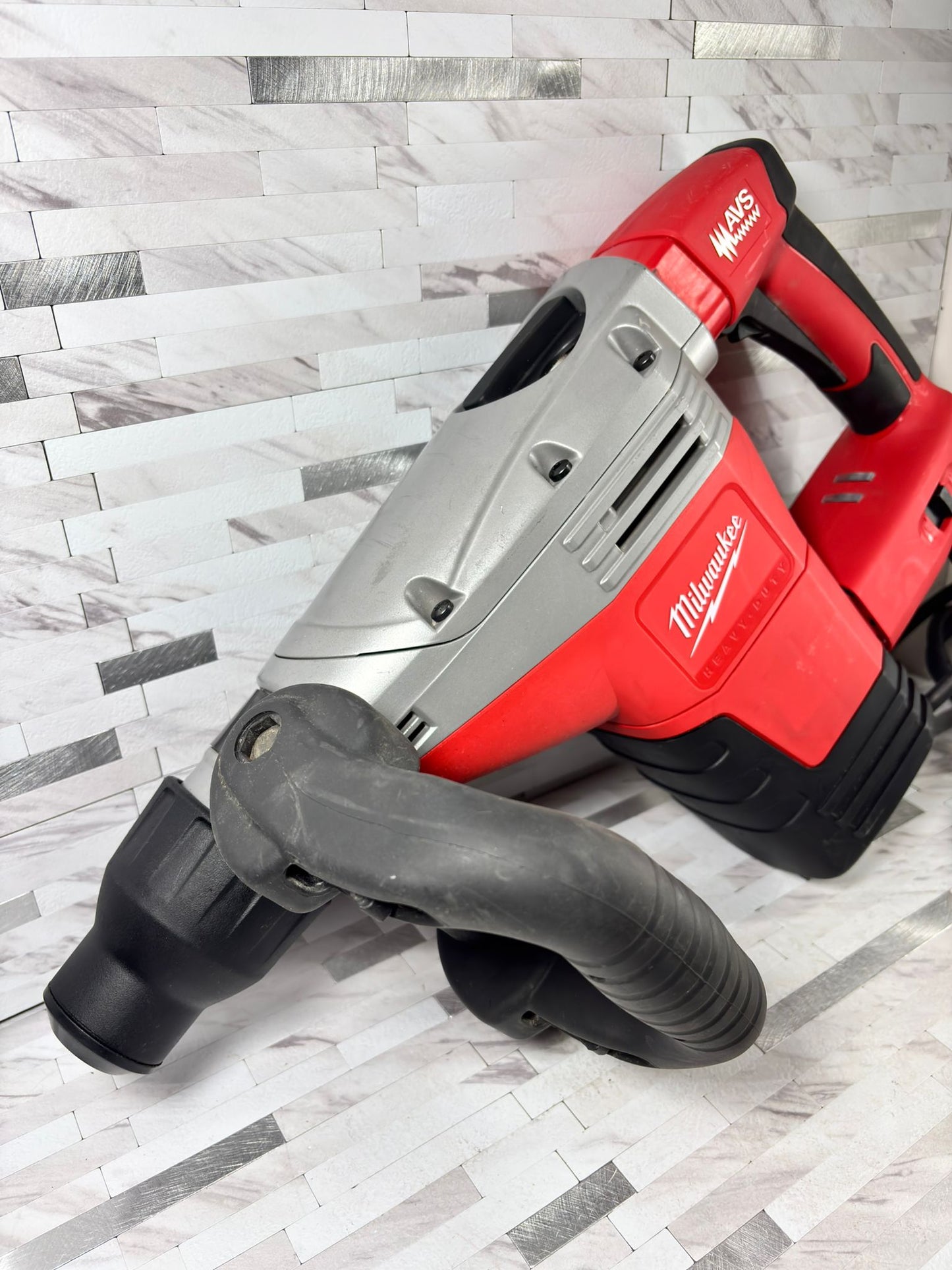 Milwaukee SDS-MAX Demolition Hammer