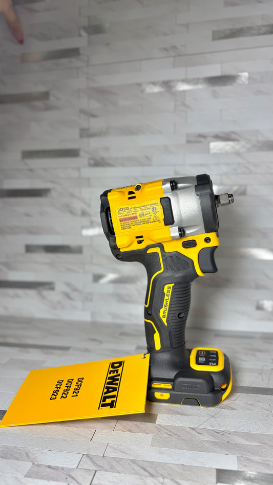 DEWALT DCF923 20V MAX Brushless Cordless Impact Driver (Tool Only)