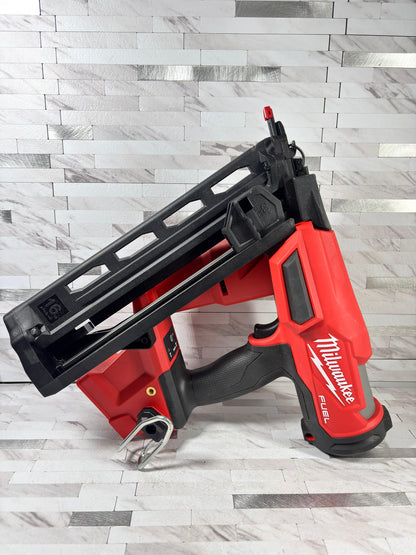 Milwaukee M18 FUEL 18-Volt Lithium-Ion Brushless Cordless Gen II 16-Gauge Angled Finish Nailer (Tool-Only)