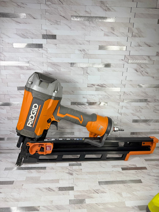 Pneumatic 21-Degree 3-1/2 in. Round Head Framing Nailer
