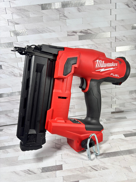 Milwaukee M18 FUEL 18-Volt Lithium-Ion Brushless Cordless Gen II 18-Gauge Brad Nailer (Tool-Only)