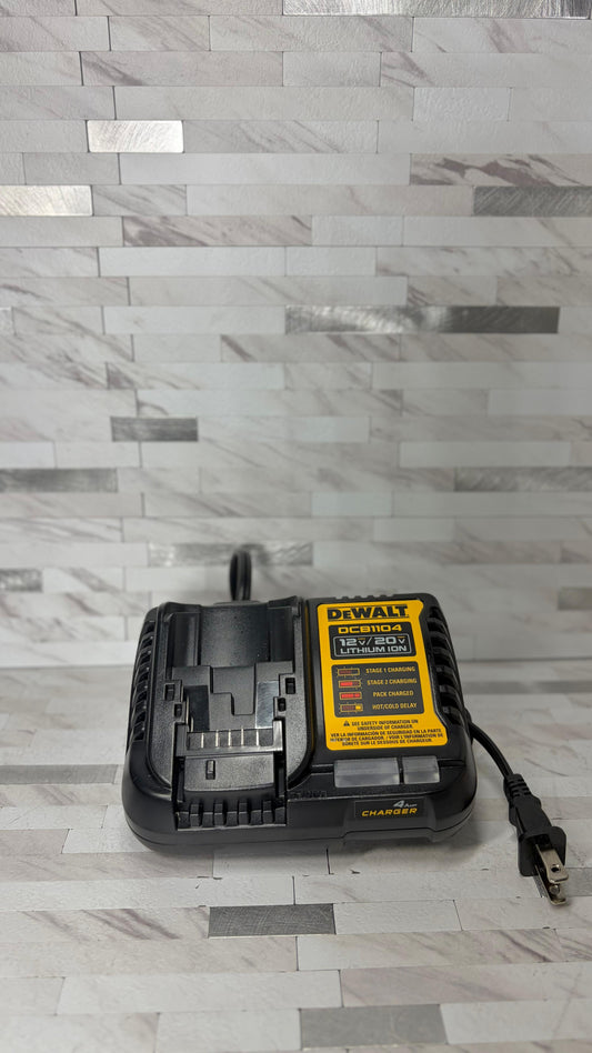 Dewalt 12V MAX*/20V MAX*/FLEVOLT® 4 AMP CHARGER