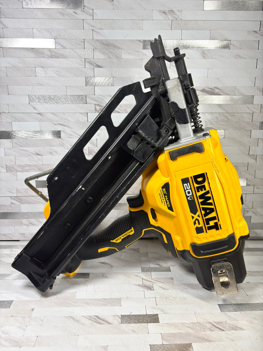 Dewalt 20-Volt 30° Cordless Framing Nailer (Tool-Only)