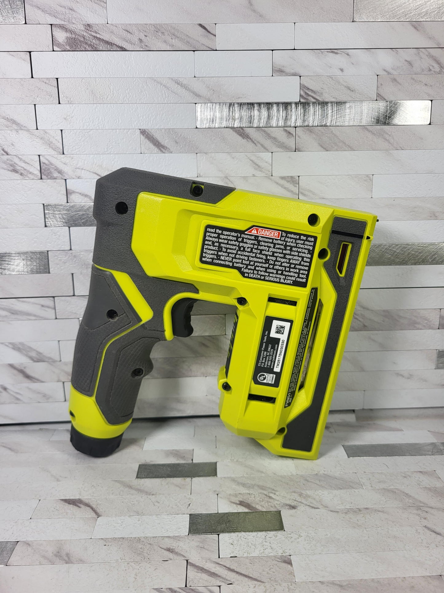 Ryobi USB Lithium Cordless Craft 4-in-1 Stapler/Nailer Kit with 3.0 Ah Battery and Charging Cable