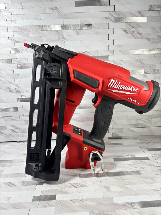 Milwaukee M18 FUEL 18-Volt Lithium-Ion Brushless Cordless Gen II 16-Gauge Angled Finish Nailer (Tool-Only)